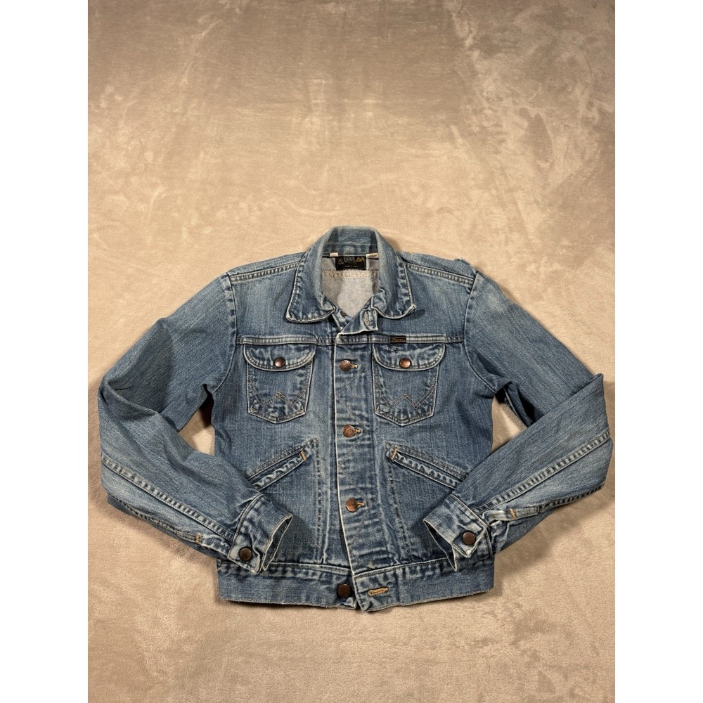 Vintage 70s Wrangler Denim Jacket Size 34 Blue Faded Distressed MADE IN USA